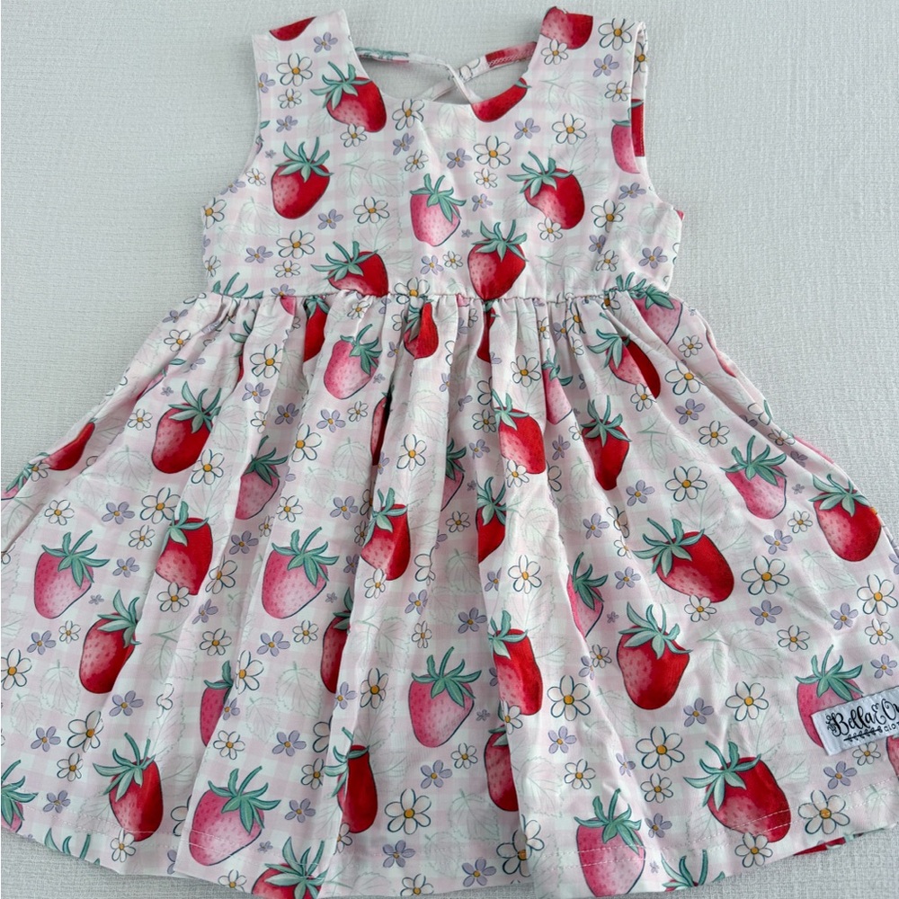Bella & Omi Strawberry 🍓 top